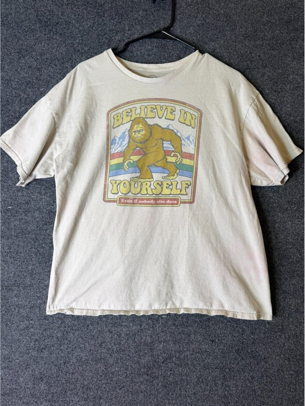 Bigfoot Believe In Yourself Graphic T Shirt Mens Size XL Sasquatch Tan Tee